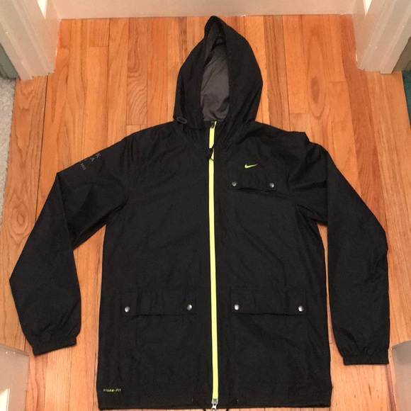 Men’s Nike Storm-Fit Rain jacket - Picture 1 of 4